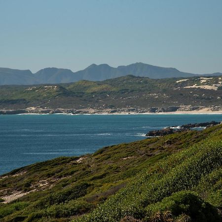 Whalesong Lodge Gansbaai Buitenkant foto