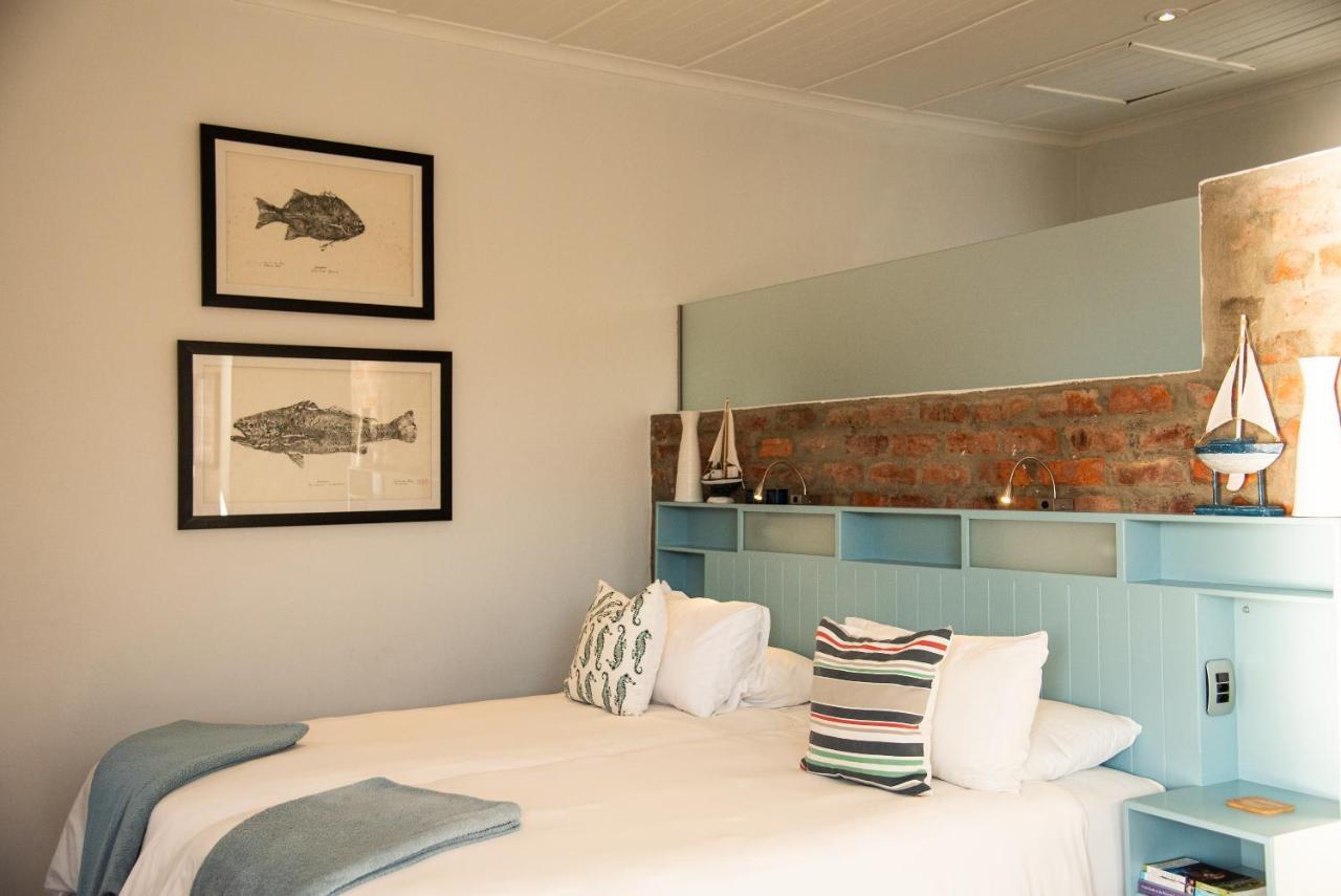 Whalesong Lodge Gansbaai Buitenkant foto