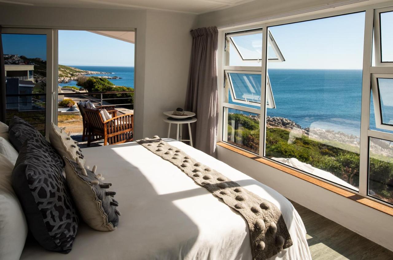 Whalesong Lodge Gansbaai Buitenkant foto