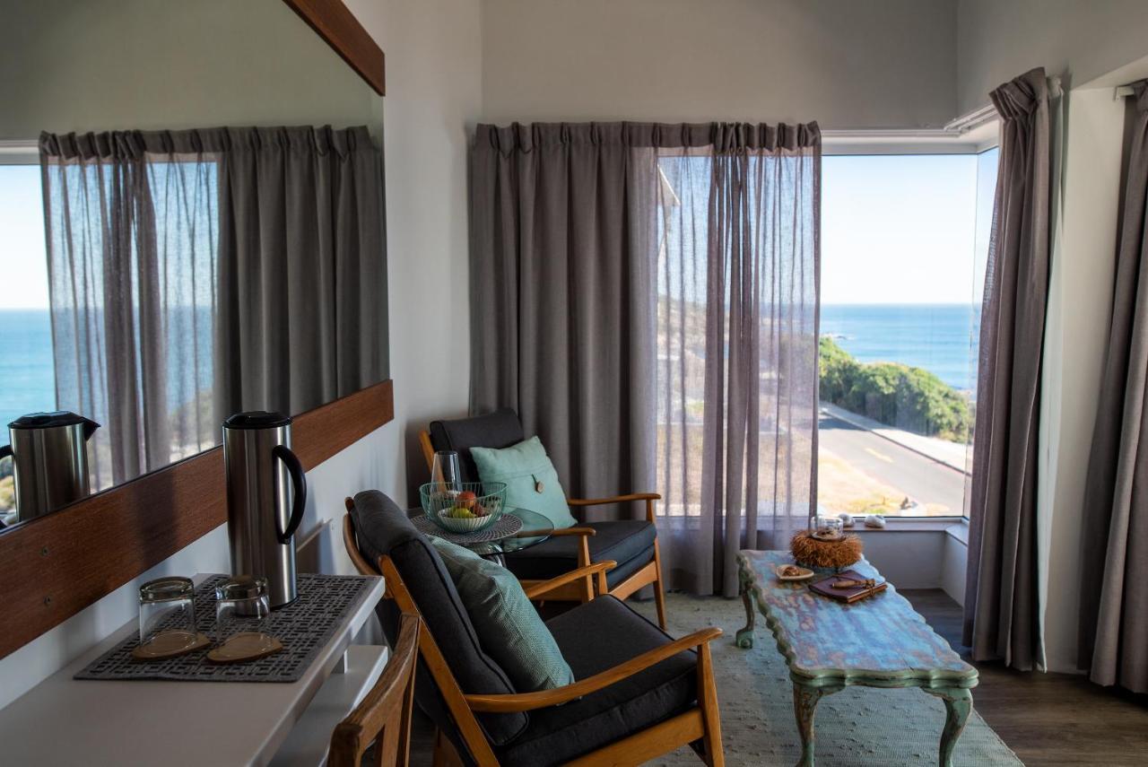 Whalesong Lodge Gansbaai Buitenkant foto