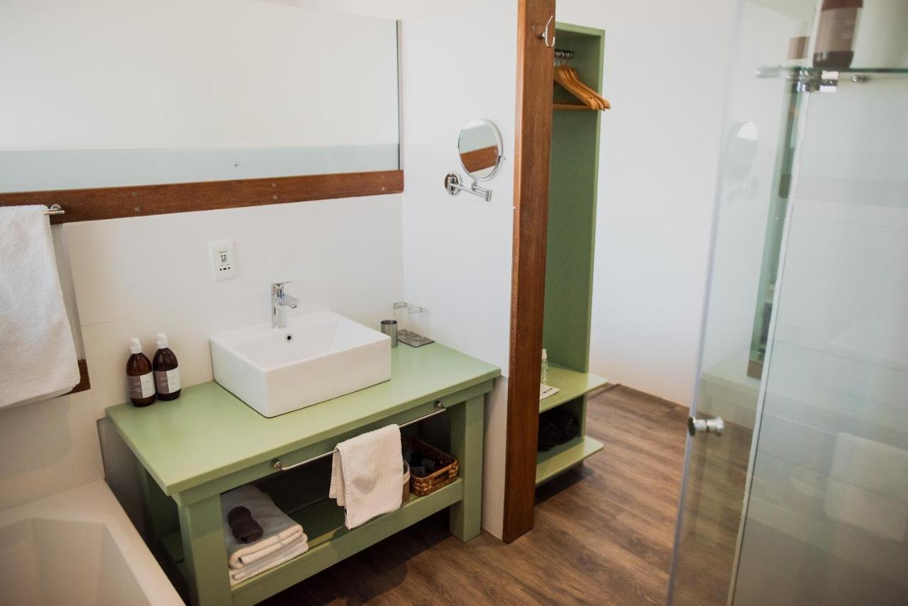 Whalesong Lodge Gansbaai Buitenkant foto