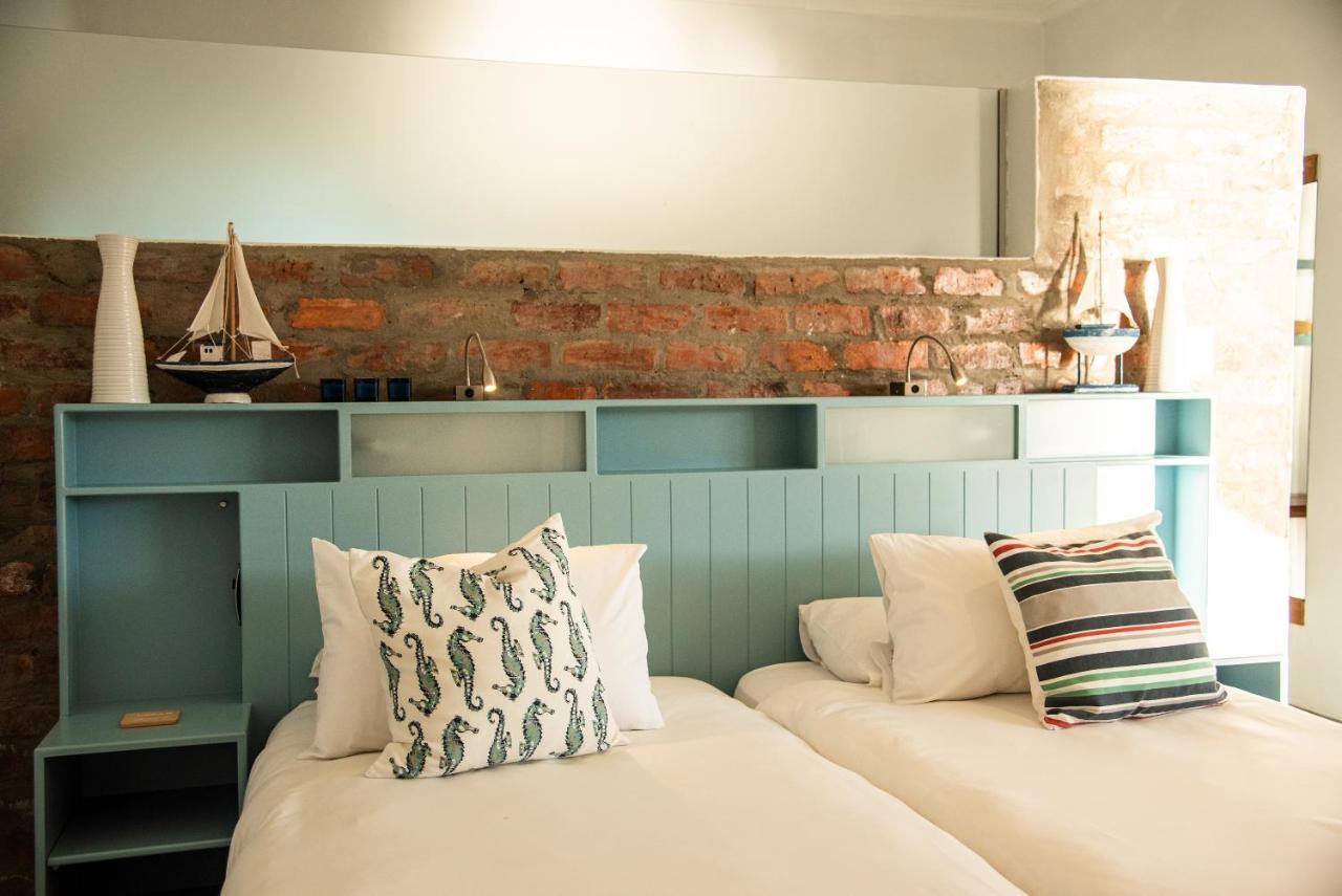 Whalesong Lodge Gansbaai Buitenkant foto