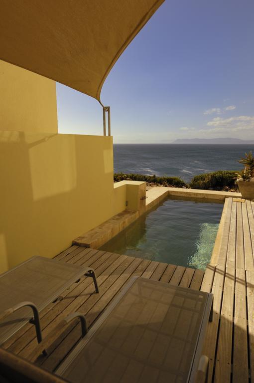 Whalesong Lodge Gansbaai Buitenkant foto