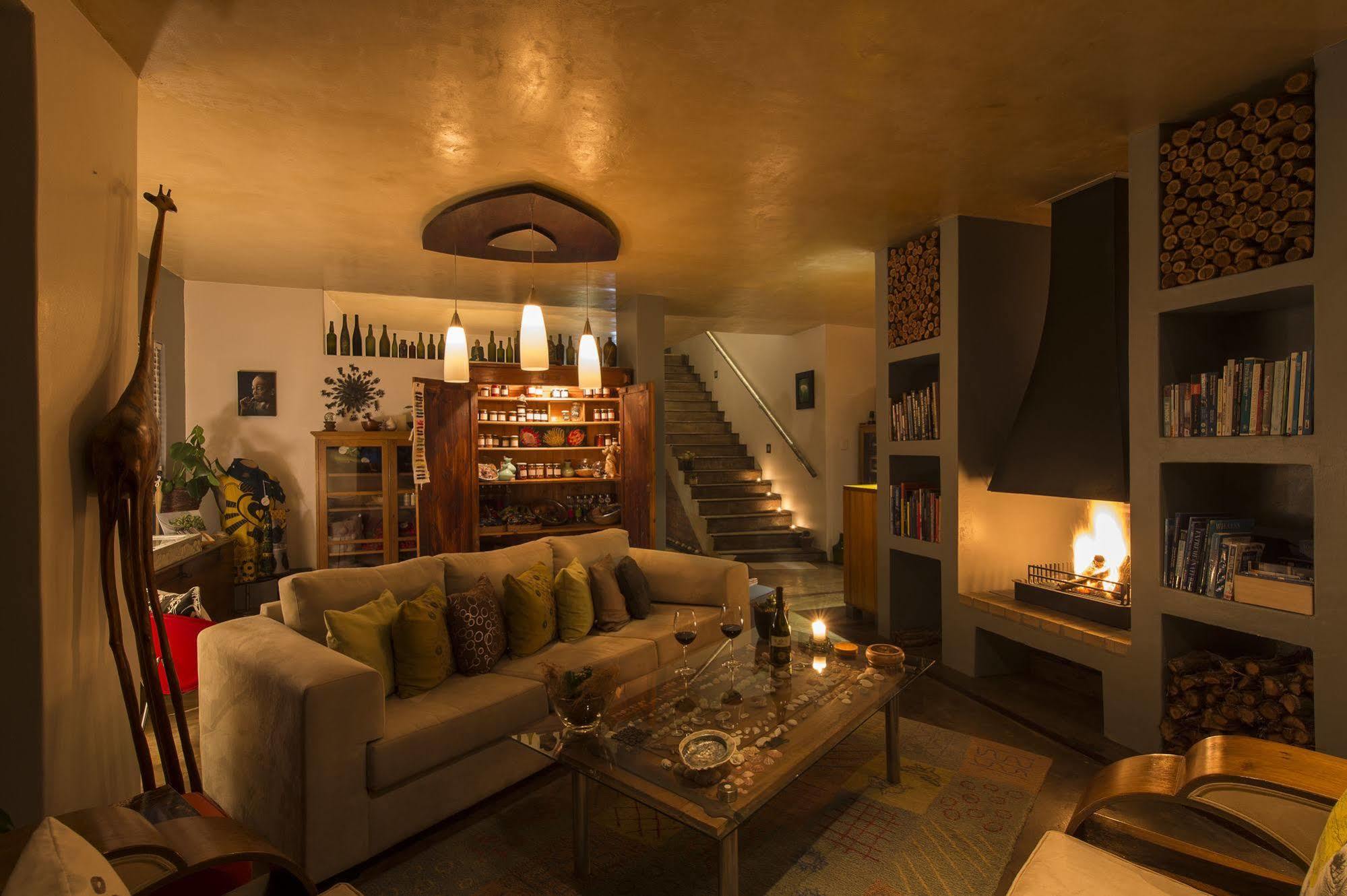 Whalesong Lodge Gansbaai Buitenkant foto
